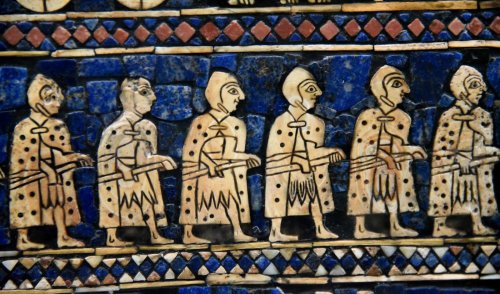 Soldados de infantaria representados no Estandarte de Ur, 2500 a.C. Museu Britânico.