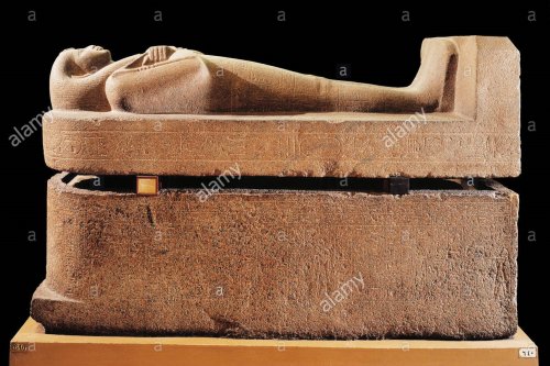 Sarcófago da rainha Nitócris I. Museu Egípcio, Egito.