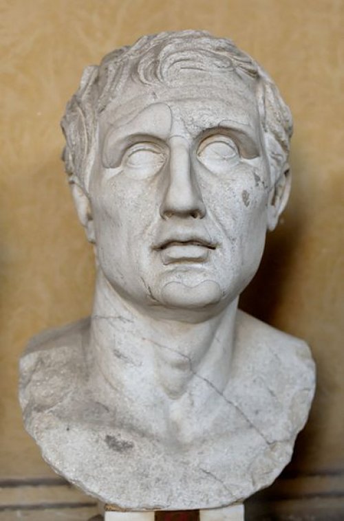 Menandro. Busto de mármore romano, cópia de original grego. Museu do Vaticano. Via Wikimedia Commons.