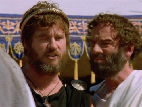 Filipe II e Parmênion, um de seus principais generais. Cena do filme de 2005.