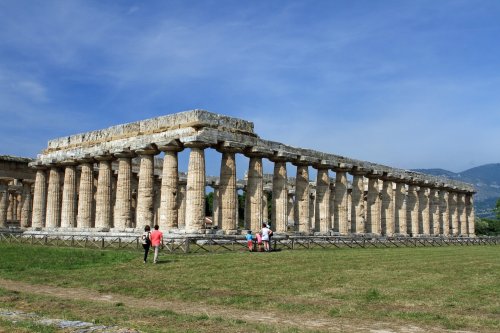 Ruínas de um templo grego em Paestum, na Itália.